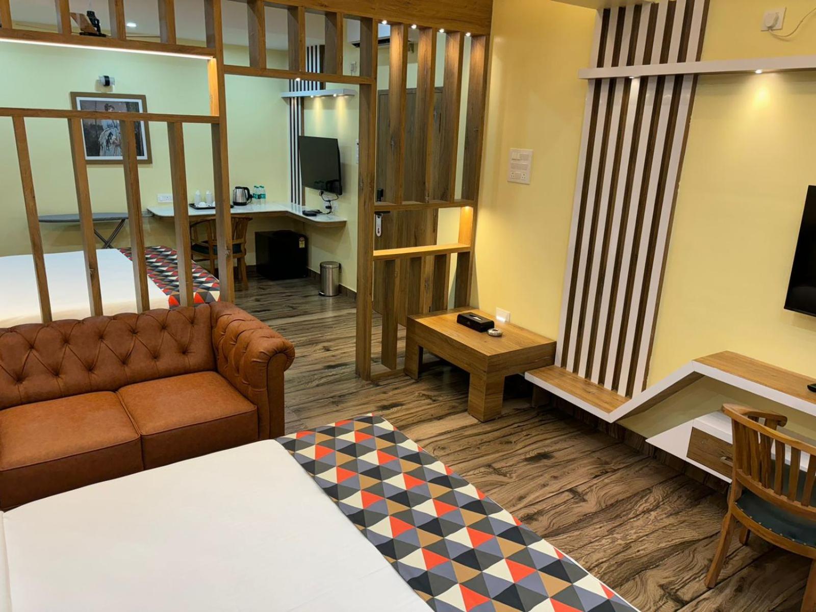 Forest Transit Hotel Κοϊμπατόρε Εξωτερικό φωτογραφία