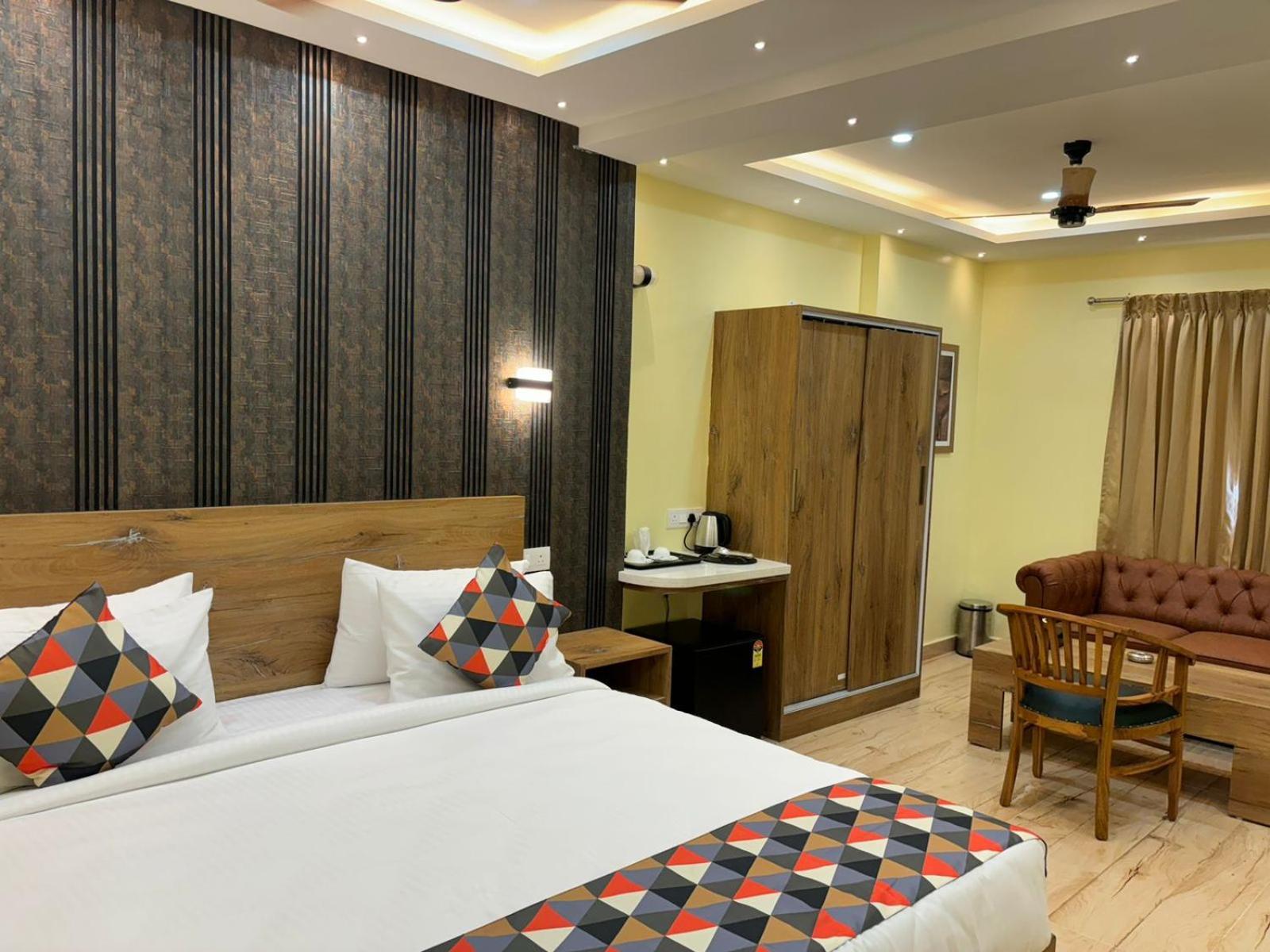 Forest Transit Hotel Κοϊμπατόρε Εξωτερικό φωτογραφία