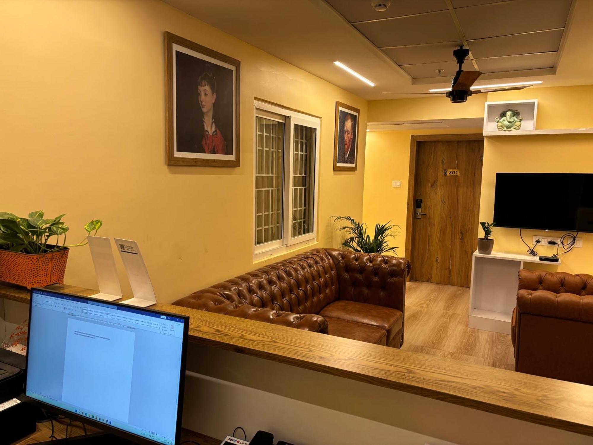 Forest Transit Hotel Κοϊμπατόρε Εξωτερικό φωτογραφία