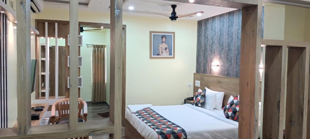 Forest Transit Hotel Κοϊμπατόρε Εξωτερικό φωτογραφία